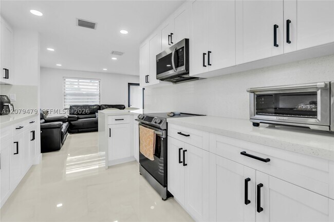 Building Photo - 10420 SW 182nd St