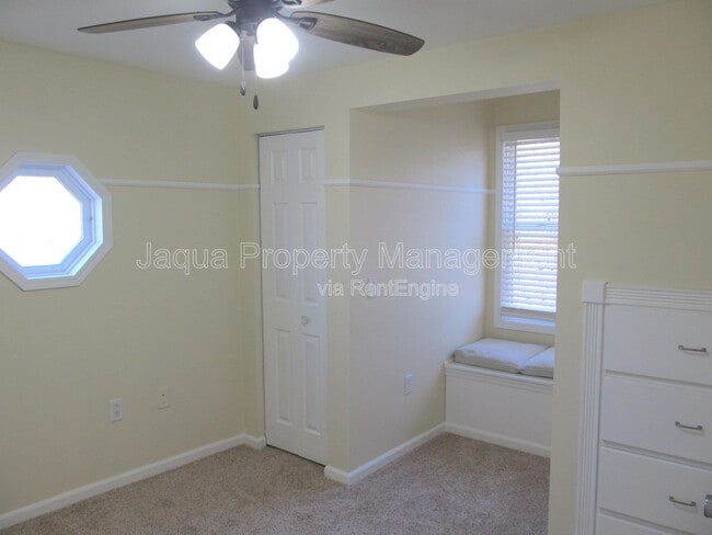 Building Photo - 6234 E V Ave