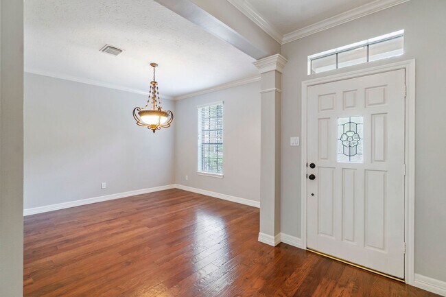 Building Photo - 31 N Duskwood Pl