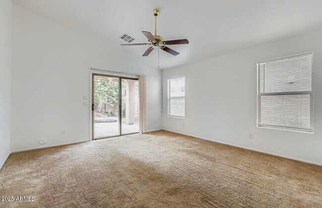 Building Photo - 21098 N Alexis Ave