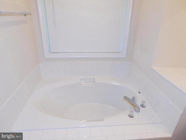 Building Photo - 10110 Heriot Row Ct