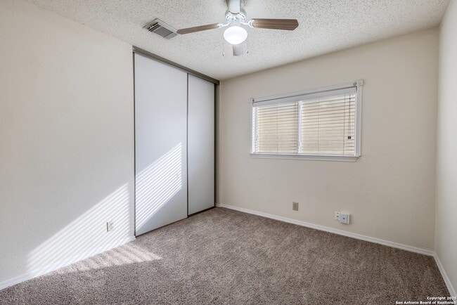 Building Photo - 8811 Breezefield