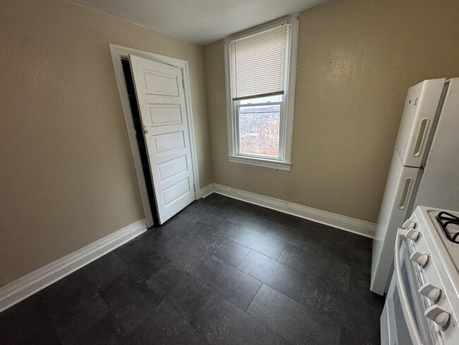 Building Photo - 1408 Methyl St