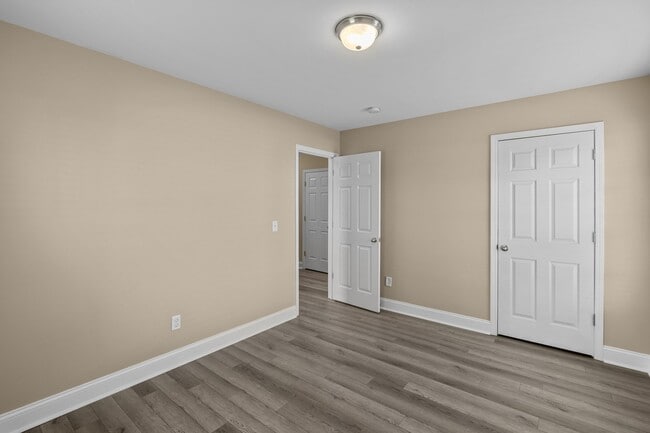 Building Photo - 103 Grist Mill Dr