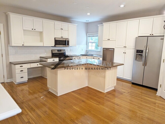 Building Photo - 109 Wakehurst Dr