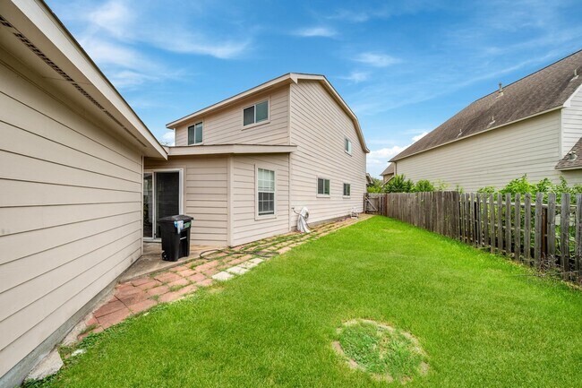 Building Photo - 7502 Autumn Sun Dr