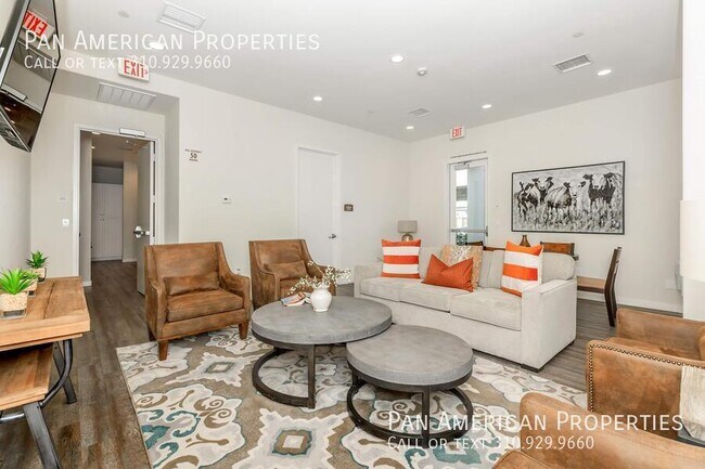 Building Photo - 840 S Magnolia Ave