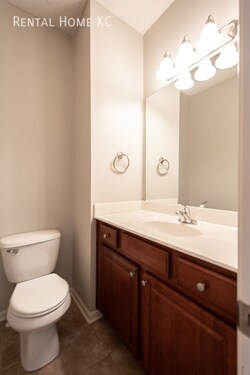 Building Photo - 2-bed, 2.5-bath 2-story Townhouse w/Finish...