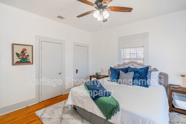 Building Photo - 475 E French Pl