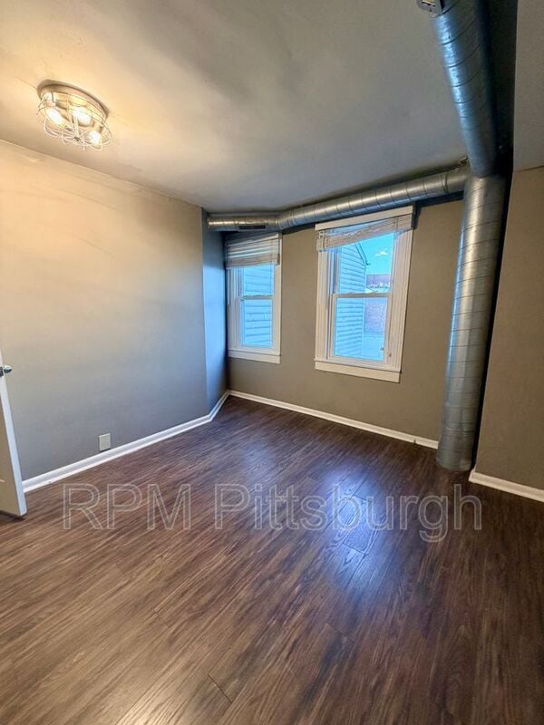 Building Photo - 19 Kosciusko Way