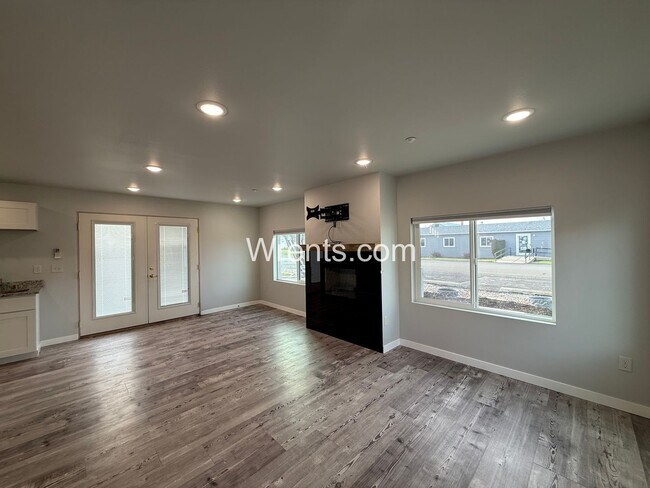 Building Photo - Charming 1 Bed / 1 Bath Apartment in Davenport, WA