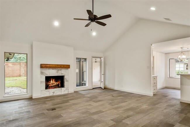 Building Photo - 427 Ashford Forest Dr