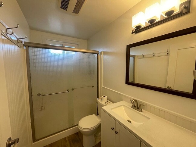 Building Photo - 398 Tiger Tail Dr