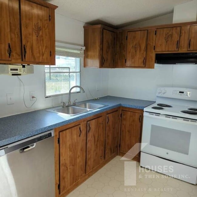 Building Photo - 515 McKinney Rd