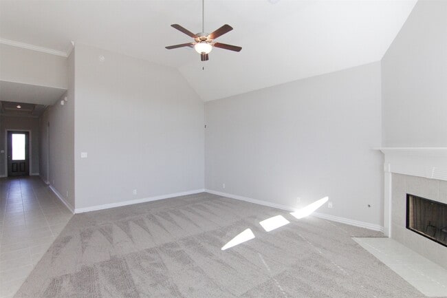 Building Photo - 31811 Dunham Lake Dr