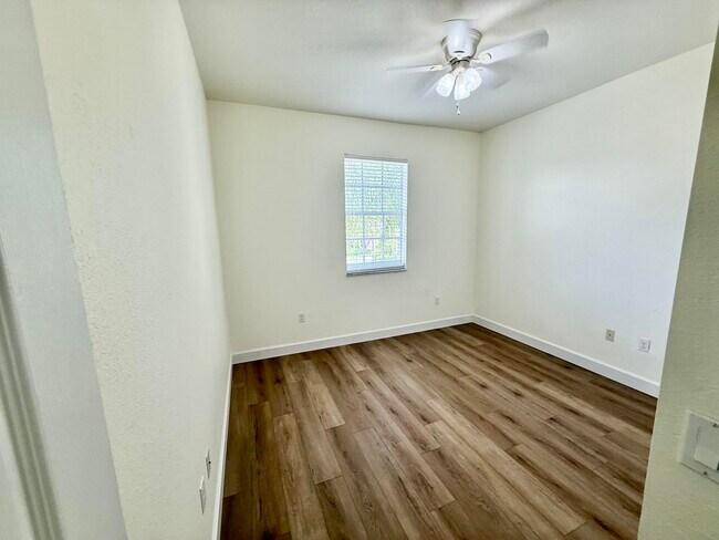Building Photo - 9590 SW Purple Martin Way