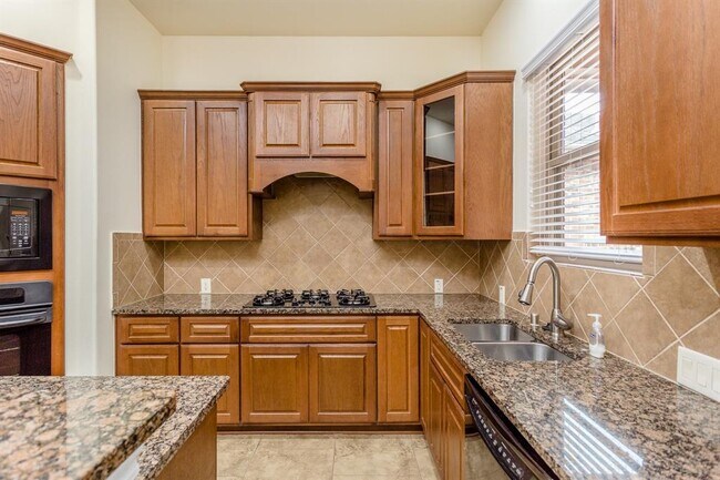 Building Photo - 9227 Mystic Falls Ln