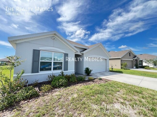 Building Photo - 4801 N Forest Ridge Blvd