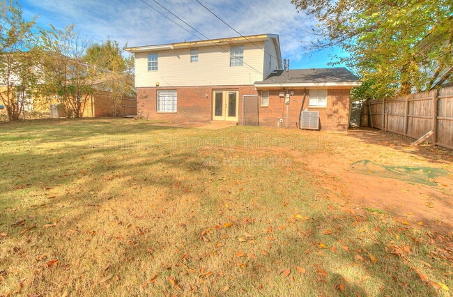 Building Photo - 820 NE 81st St