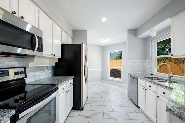 Building Photo - 128 Overbrook Dr