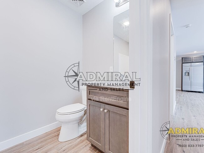 Building Photo - 3 Strafford Rd