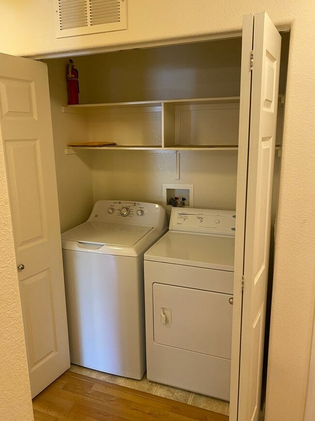 Building Photo - SE!!! Gated!! 2 Bedroom 1st Floor with Bal...