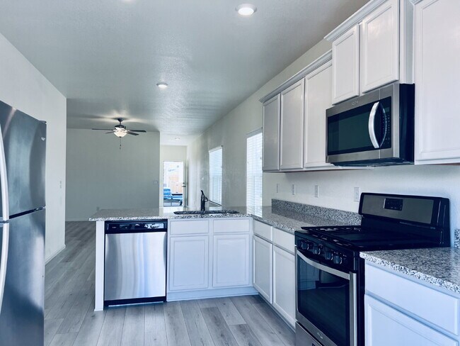 Building Photo - Charming Ranch Home in Bennett Crossing! Features 3 Beds/2 Baths and Large Fenced Backyard.