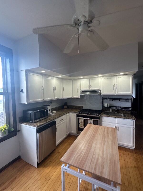 Building Photo - 951 N Oakley Blvd