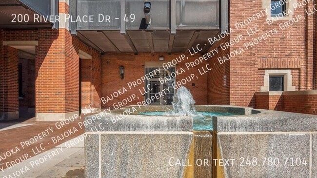 Building Photo - 200 River Pl Dr