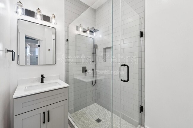 Building Photo - 1192 Pacific Ave