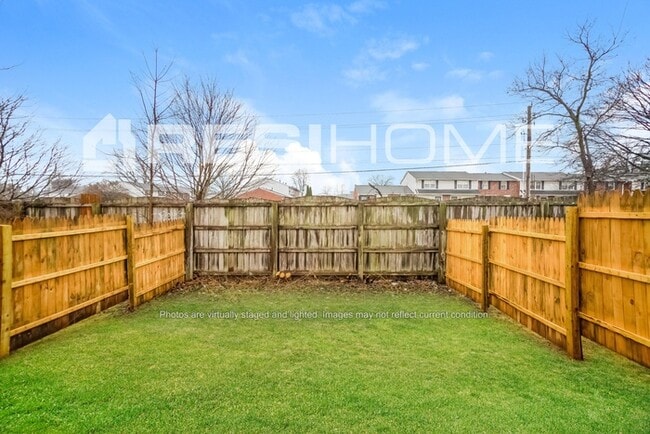 Building Photo - 4366 Fullwood Ct