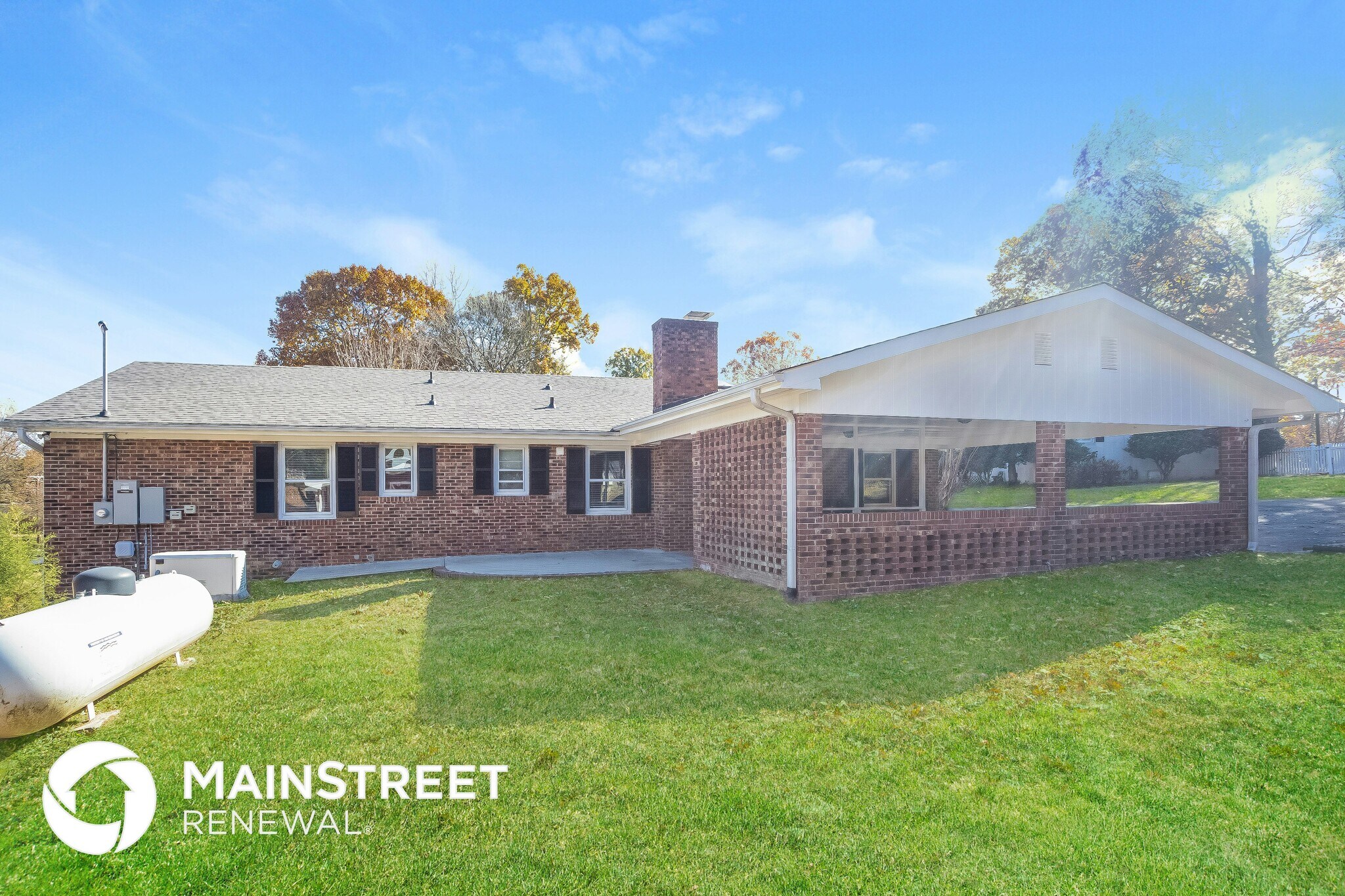 Building Photo - 2118 Deepwood Pl