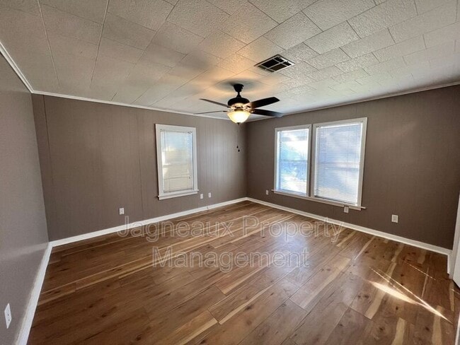 Building Photo - 3105 Deaton St