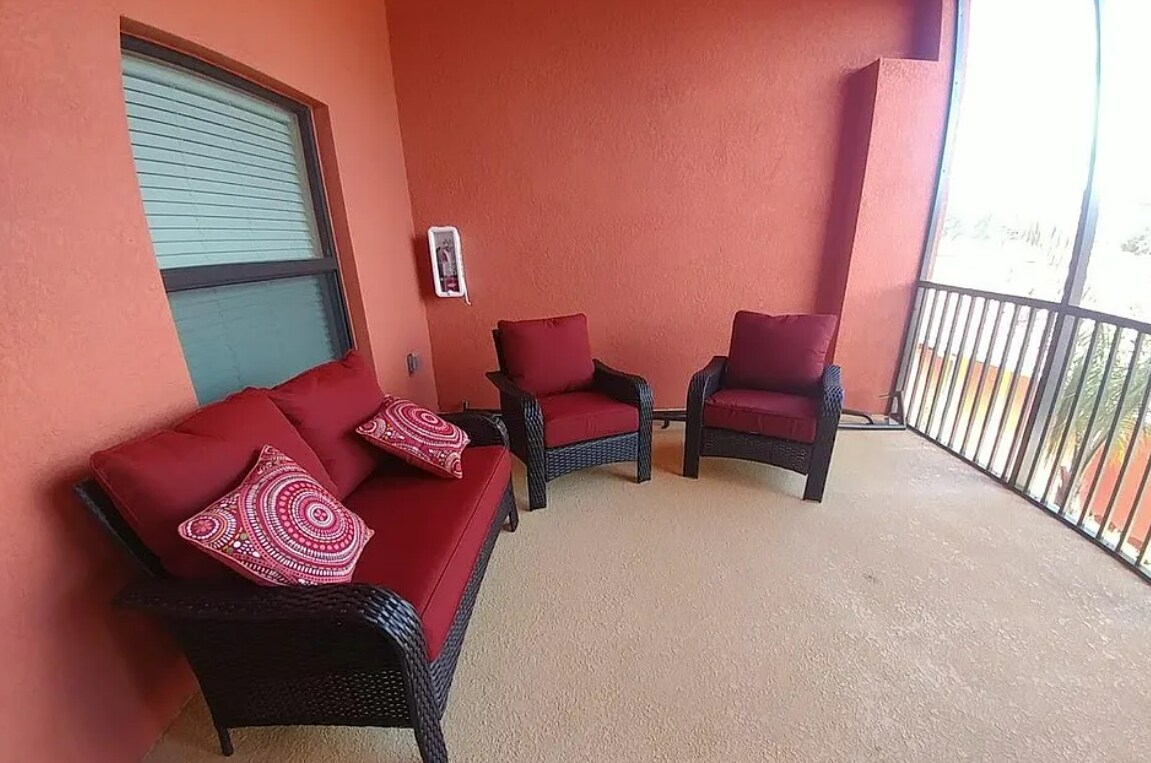 Building Photo - 13720 Julias Way