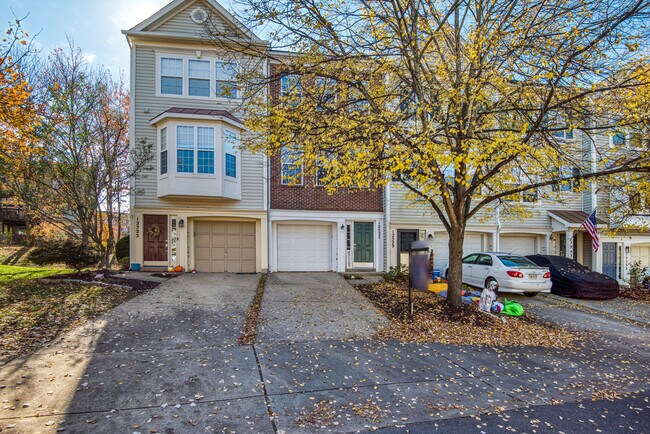 Building Photo - 12527 Heykens Ln