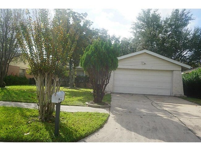 Building Photo - 14311 Templar Ln