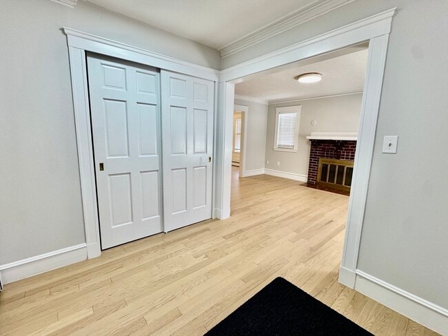 Building Photo - 42 Chester Rd