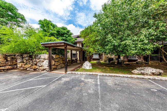 Building Photo - 8200 Neely Dr