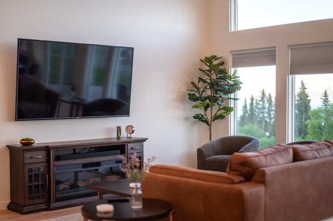 Building Photo - 833 Linstrang Wy