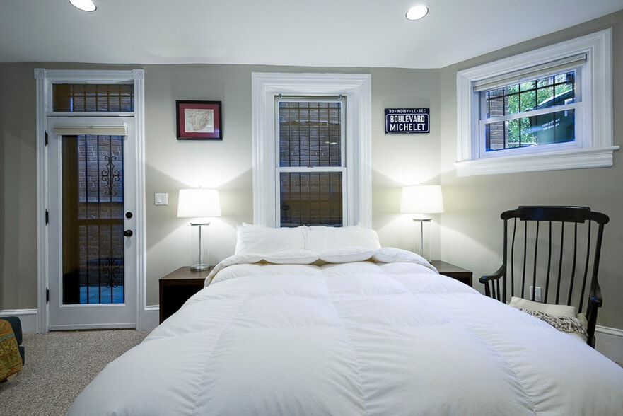 Building Photo - 1738 19th St NW