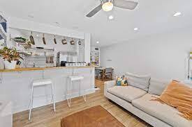 Building Photo - Apartment for Rent