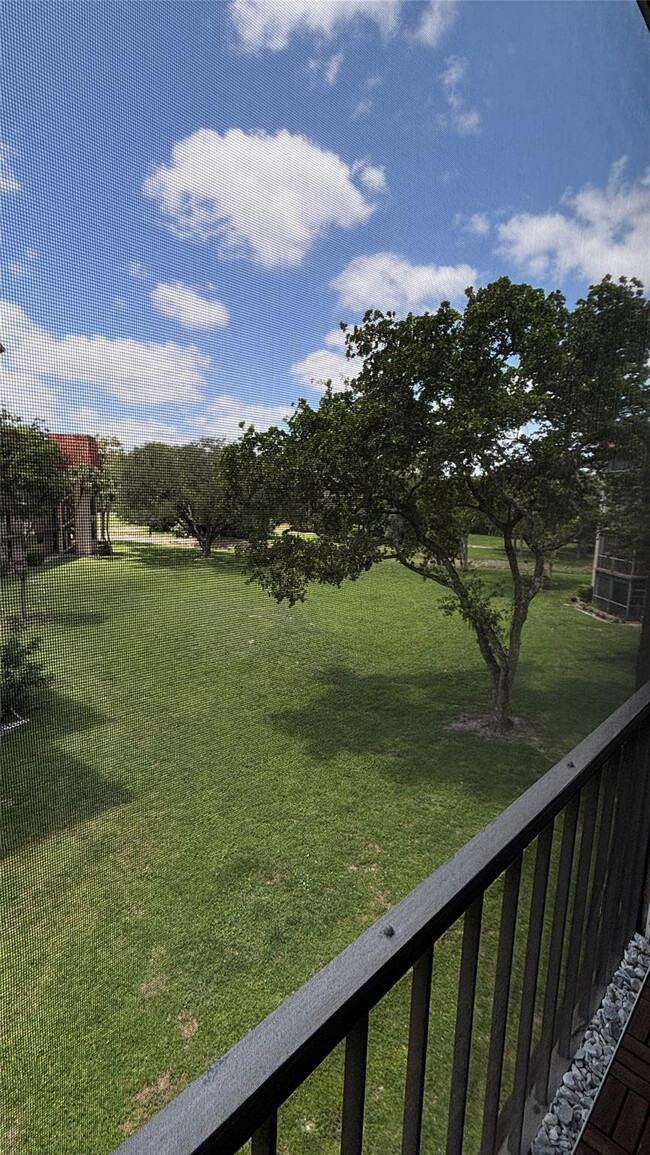 Building Photo - 6300 S Falls Cir Dr