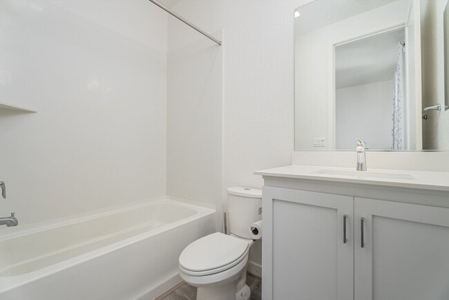 Building Photo - 508 Alisal Ln