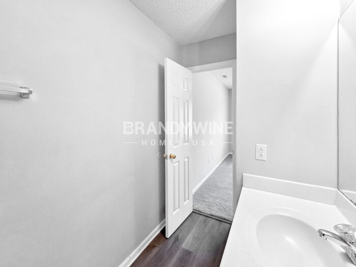 Building Photo - 1735 Thriftwood Dr