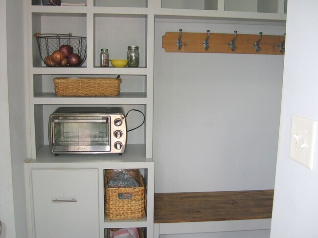 Building Photo - SMITHFIELD