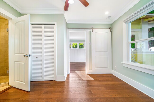 Building Photo - 240 Ashland Ave