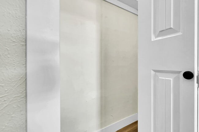 Building Photo - $1,995 - 2 Bed, 1 Bath Newly Renovated Hom...