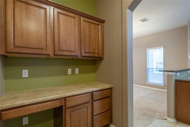 Building Photo - 642 Mcgarity-