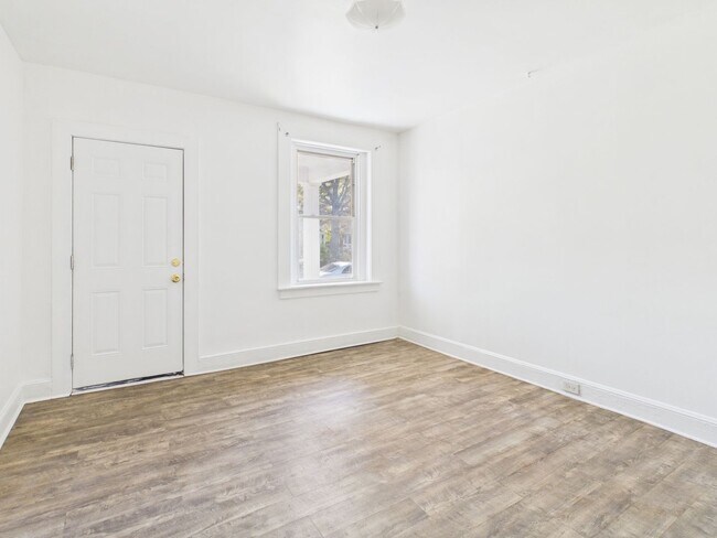 Building Photo - 2508 North Ave