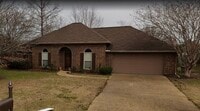 Building Photo - 248 Camelot Way